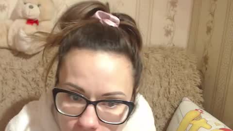 say meow and send tip  online show from 19, 2, 2025