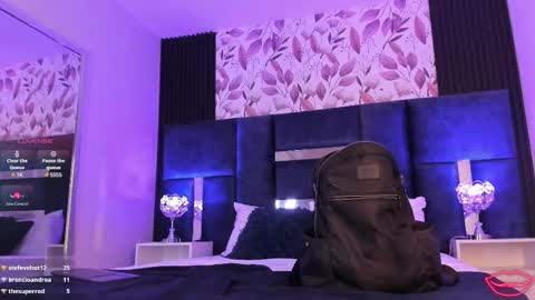 candyluxury_ online show from 9, 3, 2025