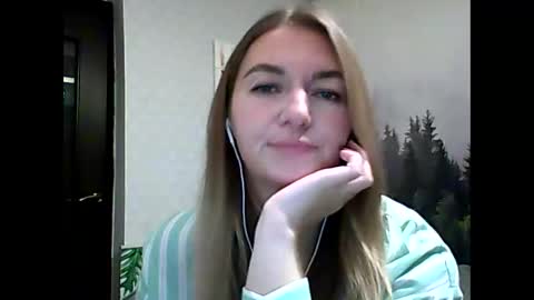 Snapshot of candyolime chatting on 15, 10, 2025 Daisy online show from 15, 10, 2025