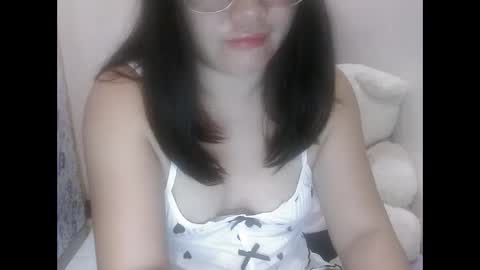 Snapshot of candyyonah03 chatting on 19, 10, 2025 candyyonah03 online show from 19, 10, 2025