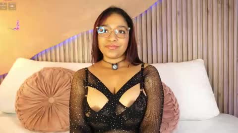 Canela Hot  online show from 27, 3, 2026