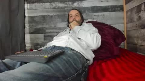 canuk1983 online show from 1, 2, 2025