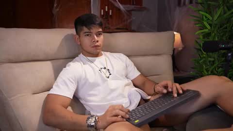 Snapshot of capizzi_ chatting on 2, 11, 2025 David Capizzi online show from 2, 11, 2025