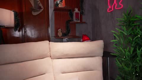 Snapshot of capizzi_ chatting on 15, 12, 2025 David Capizzi online show from 15, 12, 2025