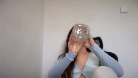 Emma online show from 12, 9, 2025