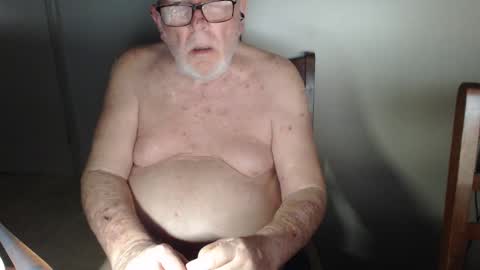 Snapshot of capt5105 chatting on 17, 2, 2025 capt5105 online show from 17, 2, 2025