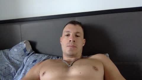 Snapshot of capt_oliver chatting on 12, 3, 2025 follow my twitter online show from 12, 3, 2025