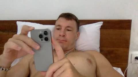 Snapshot of capt_oliver chatting on 19, 9, 2025 follow my twitter online show from 19, 9, 2025