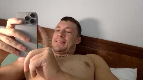 Snapshot of capt_oliver chatting on 28, 9, 2025 follow my twitter online show from 28, 9, 2025