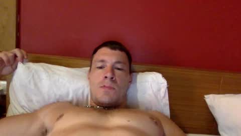 Snapshot of capt_oliver chatting on 14, 11, 2025 follow my twitter online show from 14, 11, 2025