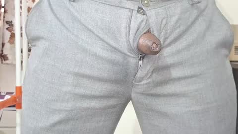 Snapshot of captain_juicyprecum chatting on 12, 12, 2024 captian juicyprecum online show from 12, 12, 2024