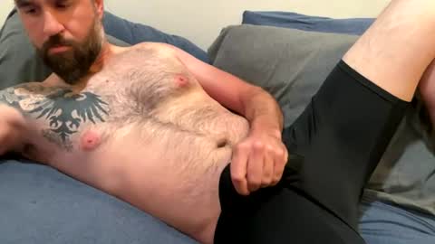 Snapshot of captnblackbeard chatting on 5, 7, 2026 captnblackbeard online show from 5, 7, 2026