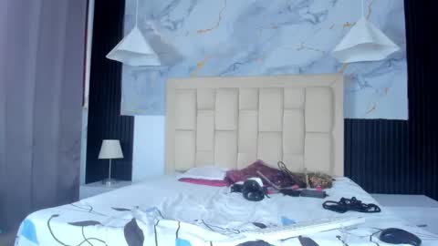 Snapshot of caraiosh_ chatting on 16, 12, 2025 Cara online show from 16, 12, 2025