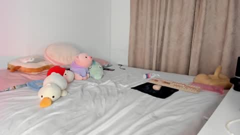 Snapshot of caramelo_xox chatting on 12, 12, 2024 online show from 12, 12, 2024