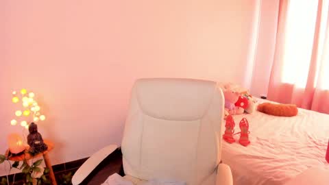 Snapshot of caramelo_xox chatting on 10, 1, 2025 online show from 10, 1, 2025