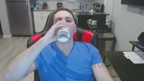 Snapshot of cardi_beans chatting on 3, 2, 2025 cardi_beans online show from 3, 2, 2025