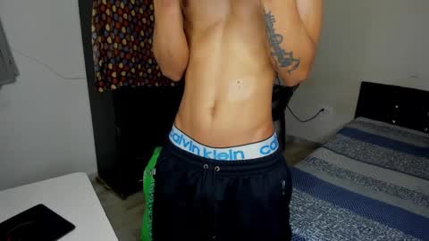 Snapshot of cardrey05 chatting on 15, 10, 2025 Carlos and Cristian online show from 15, 10, 2025