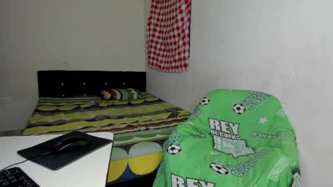 Carlos and Cristian  online show from 20, 4, 2026