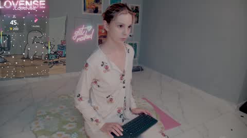 Snapshot of careful_i_bite chatting on 10, 9, 2025 NONA follow online show from 10, 9, 2025