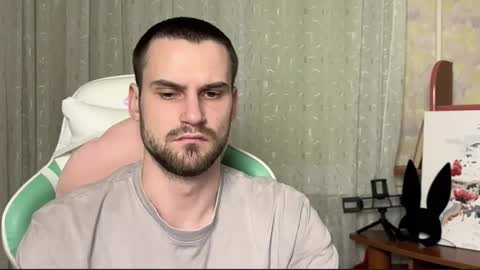 Snapshot of cari_2you chatting on 8, 11, 2025 Cari online show from 8, 11, 2025