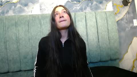 Snapshot of caritoluna_ chatting on 13, 11, 2025 Carito online show from 13, 11, 2025