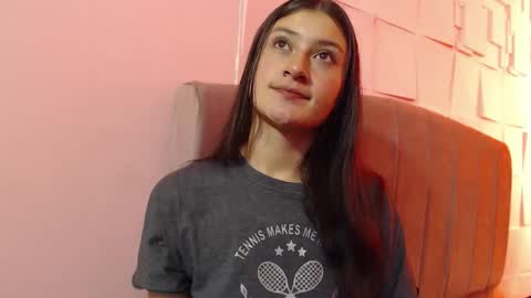 Snapshot of caritoluna_ chatting on 3, 12, 2025 Carito online show from 3, 12, 2025