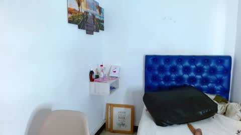 Carla online show from 25, 2, 2025