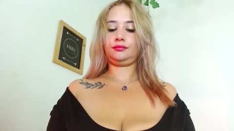 Carla online show from 12, 9, 2025