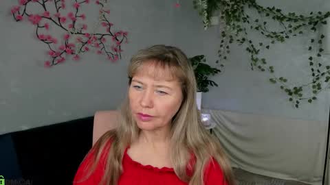 Snapshot of carla_vogue chatting on 4, 12, 2025 Carla Vogue online show from 4, 12, 2025