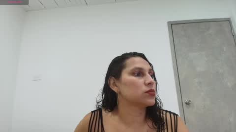 carlaantonellii online show from 23, 4, 2026