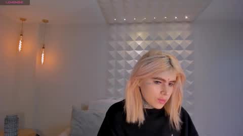 Snapshot of carlabrunni_ chatting on 10, 1, 2026 Carla Bunnis online show from 10, 1, 2026