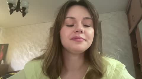 Lesly online show from 23, 4, 2026