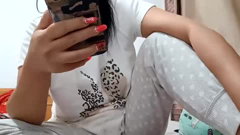 Snapshot of carlasweet00 chatting on 26, 9, 2025 carlasweet00 online show from 26, 9, 2025