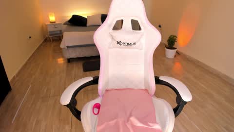 Alejandra online show from 11, 1, 2025