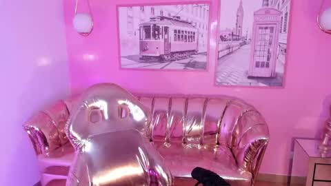 CARLYE   online show from 5, 3, 2025