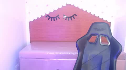 CARLYE   online show from 15, 11, 2025