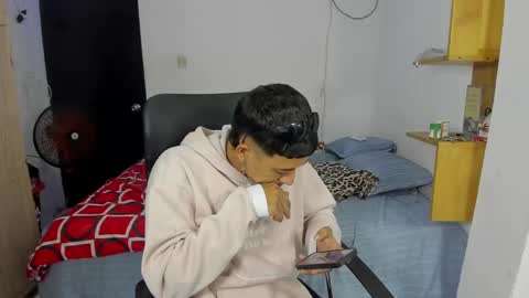 Snapshot of carlitosex09 chatting on 18, 1, 2025 master online show from 18, 1, 2025