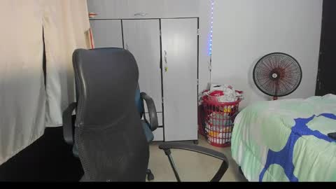 Snapshot of carlitosex09 chatting on 10, 2, 2025 master online show from 10, 2, 2025