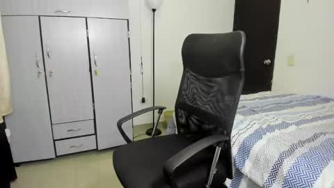 Snapshot of carlitosex09 chatting on 15, 2, 2025 master online show from 15, 2, 2025