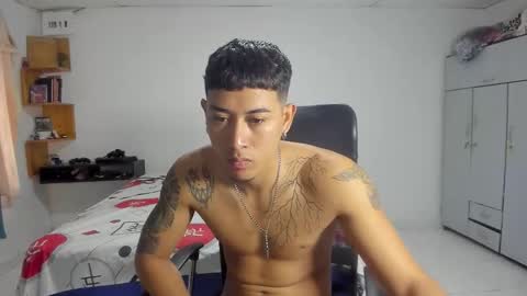 Snapshot of carlitosex09 chatting on 16, 10, 2025 master online show from 16, 10, 2025