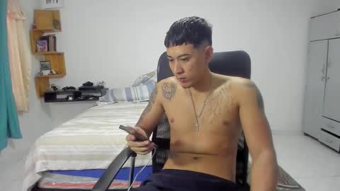 Snapshot of carlitosex09 chatting on 19, 10, 2025 master online show from 19, 10, 2025