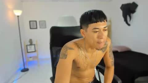 Snapshot of carlitosex09 chatting on 21, 11, 2025 master online show from 21, 11, 2025