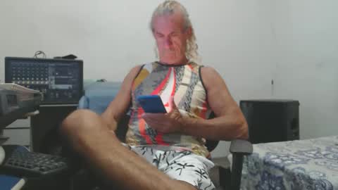 Snapshot of carlos2557 chatting on 17, 2, 2026 carlos online show from 17, 2, 2026