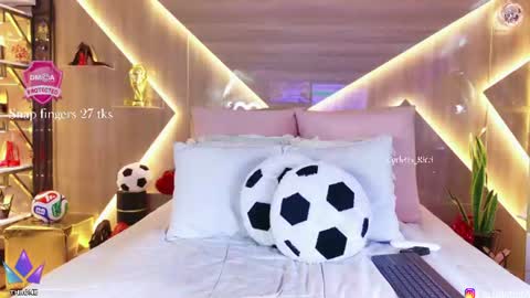 Snapshot of carlotta_ricci chatting on 29, 6, 2026 Carla Carla I am sensual goddes and i was born for loveworshipping and enjoyment. online show from 29, 6, 2026