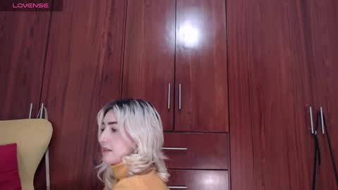 Snapshot of carly_grasso chatting on 23, 2, 2025 carly grasso online show from 23, 2, 2025