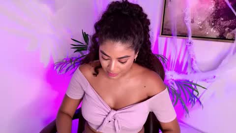 Snapshot of carly_monroe_ chatting on 29, 10, 2025 Carly Monroe online show from 29, 10, 2025