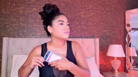 Snapshot of carly_monroe_ chatting on 11, 11, 2025 Carly Monroe online show from 11, 11, 2025