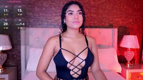 Snapshot of carly_monroe_ chatting on 2, 12, 2025 Carly Monroe online show from 2, 12, 2025