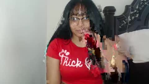 Snapshot of carmellovekisses chatting on 28, 9, 2025 CARAMEL xoxo online show from 28, 9, 2025