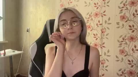 Elina online show from 1, 7, 2026